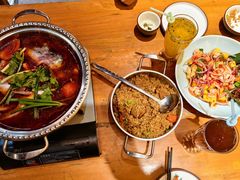 -老滇山寨•云南特色菜•地方菜•民族风情歌舞表演(金碧店)