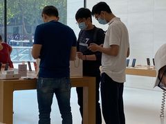 -Apple零售店(玄武湖店)