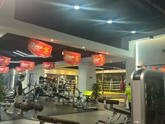 -健变健身俱乐部(前海天虹商场店)