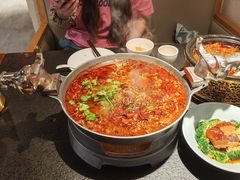 -万重锦·人文川菜馆(骡马市店)