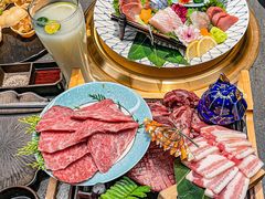 -铭牛烧肉·和牛海鲜自助(高新月牙湖店)