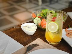 -MOMENT湖景餐厅(解放路店)