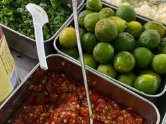 -四川小胡子海鲜(丁村万人海鲜广场店)