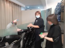 点击看大图 -八佰伴8008星级形象店
