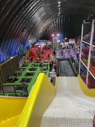 -失重星球乐园·蹦床馆(欢乐谷店)