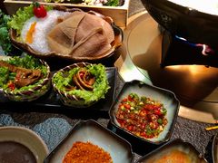 -湊湊火锅·茶憩(新中关购物中心店)
