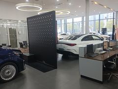 -杭州中升之星奔驰4S店(滨江店)