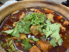 臭豆腐肥肠鸡煲-谢记上海大排档(长寿路店)
