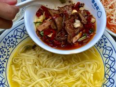 -李与白包子铺(桐梓林店)