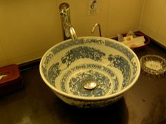 青花瓷盆-北京九华山庄会展酒店