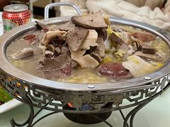 -老码头黑皮肘子锅包肉熏酱水饺(文政街店)