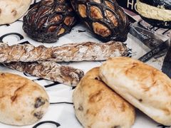 -HOT CRUSH趁热集合·现烤面包(环球港店)