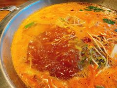 -野山舂·贵州现舂酸汤火锅(鸿通城店)