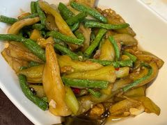 豆角烧茄子-刘胖子家常菜·蹄花焖藕(中南店)