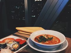 -彩虹云霄拜约克摩天塔