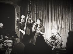 -Tango by Ala House