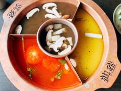 -滇釜火锅·能喝汤的火锅(车公庄店)