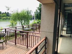 -上海怡沁园度假酒店