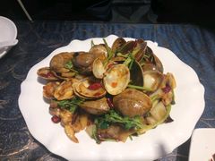 -小鱼儿海鲜港(新村十区店)