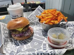-TRIPS BURGER(大钟寺店)