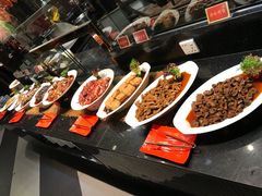 -四海一家自助餐(益田假日广场店)