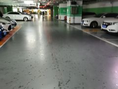 -龙湖虹桥天街-停车场