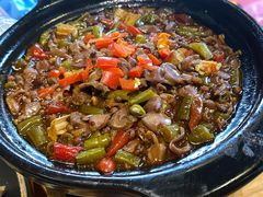 酸豆角鸽杂煲-小金鬼·煎饺·鸽子汤