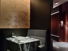 -左庭右院鲜牛肉火锅黑金店(陆家嘴中心店)