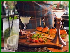 -暹罗酒肆泰餐厅酒吧