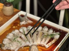 -莲餐厅·湖北菜·潜江小龙虾店(愚园路店)