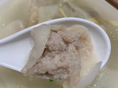 刀鱼馄饨-老半斋(福州路店)