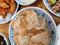 老北京炸灌肠-门框胡同百年卤煮(新街口店)