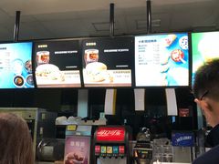 -麦当劳(高铁南站店)