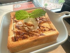 -江边城外烤全鱼(世茂广场店)