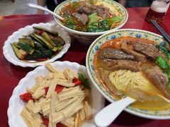 -金杨拉面王小吃面馆·牛三宝面·红烧牛肉粉