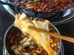 -鸿顺老铁锅美蛙鱼府(解放碑店)