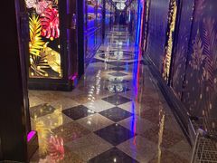 -好乐迪(张扬路八佰伴店)