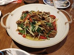 -雀舞云南菜(天津天河城购物中心店)