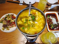 -隔壁老王·家常云南菜(花巷店)