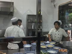 -崇德楼水盆牛羊肉泡馍馆(文艺路店)
