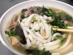 -文山荷鲜居(翠湖店)