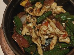 砂锅豉香秋葵啫鱿鱼筒-小炳胜(卓悦中心店)