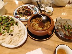 -小厨子私房菜·云南美食店