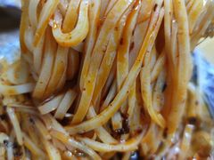 -秦镇西街老四米皮专卖店(自强西路店)