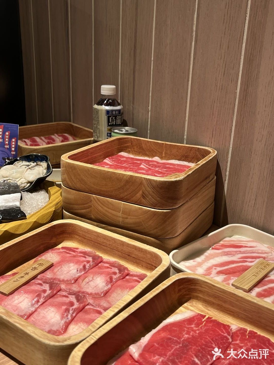 哇哇哇，老板请客  今天部门的人聚餐