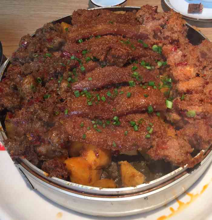 食色飞白61江湖菜(爱融荟城店)-"环境:装修还是很有特点,用的loft的