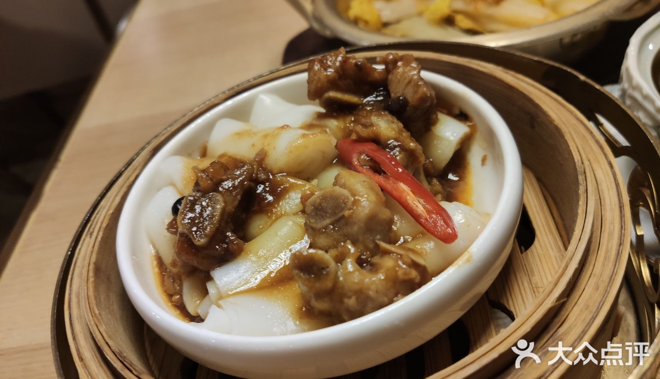 去天津吃不惯当地的吃的就去吃了茶餐厅