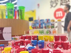 -m豆巧克力世界(上海世茂广场店)