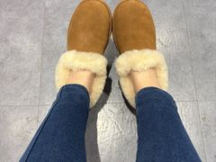 -UGG(燕莎奥特莱斯购物中心店)