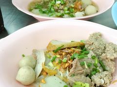 -榮泰米粉湯(Left Shop)